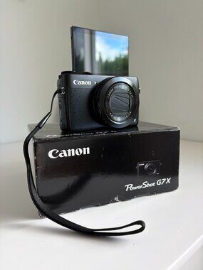 Canon PowerShot G7X Mark I Compact Camera and Accessories